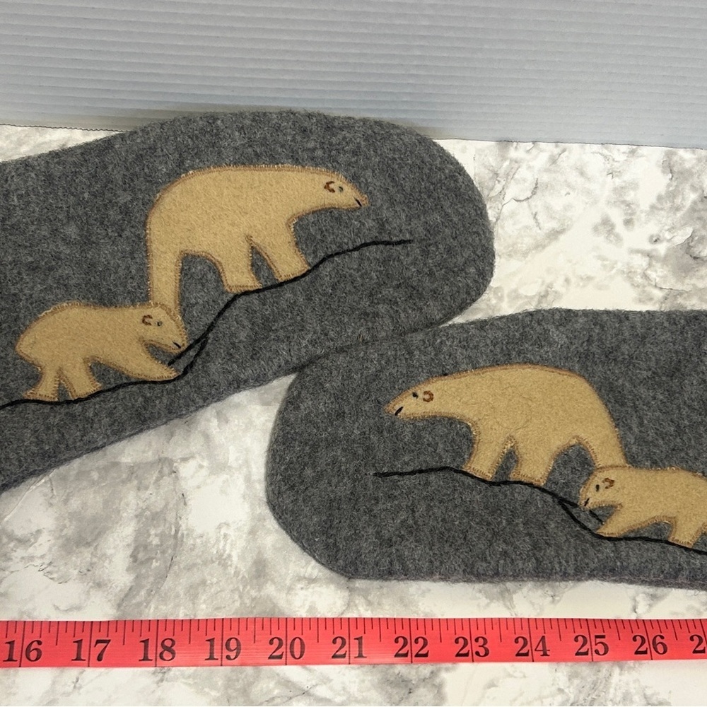 Vintage Handmade Wool Mittens Gray with Cream Polar Bear Appliqué